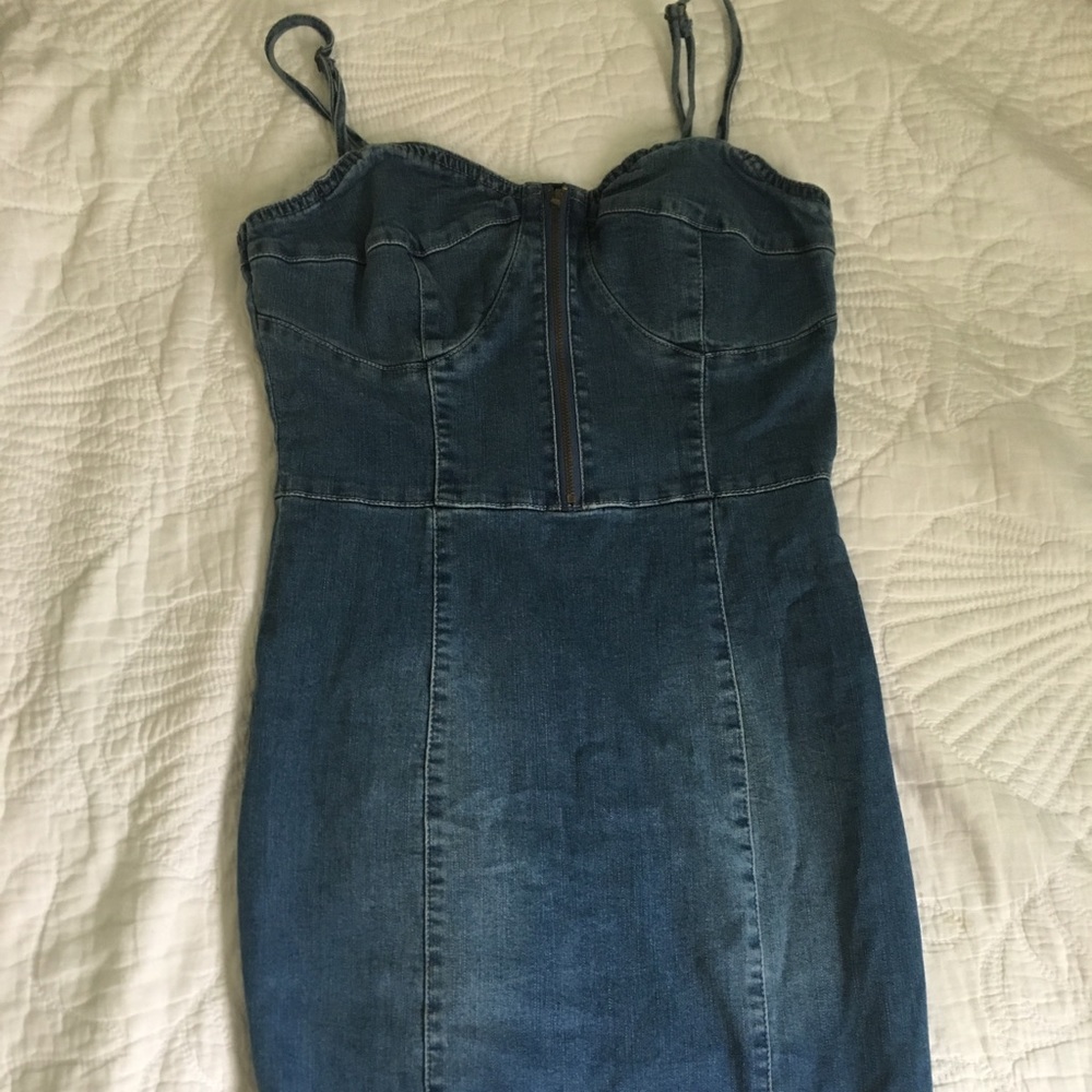 ｡･:*:･ﾟ☆Fashion Nova Denim Dress